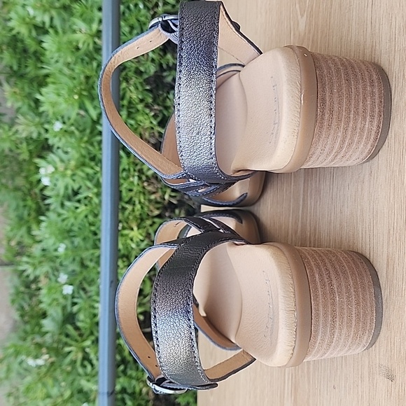 Dansko Women's Metallic Nappa Leather Tansy Sandals Size 39 NWOT - Picture 4 of 12